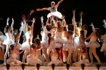 ελληνικά musicals