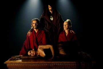 με μάτια κλειστά σε βλέπω