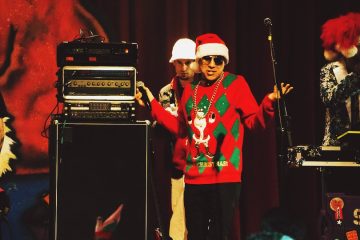 15+1 εναλλακτικά χριστουγεννιάτικα τραγούδια που αξίζει να μπουν στη φετινή σου playlist!